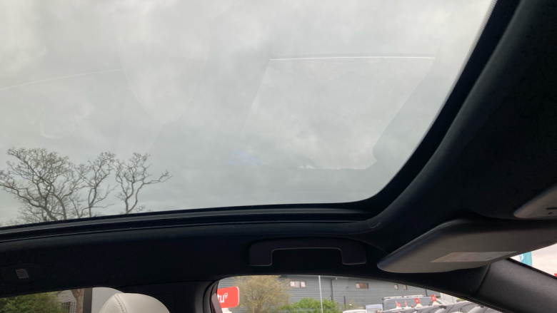 Nissan Qashqai 1.3 DiG-T MH 158 Tekna 5dr Xtronic Petrol Hatchback